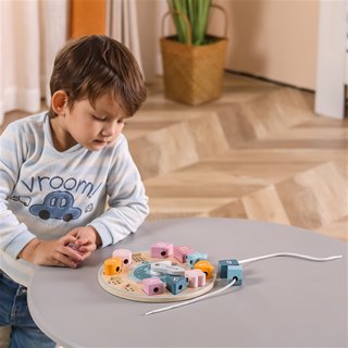 Shape sorting clock